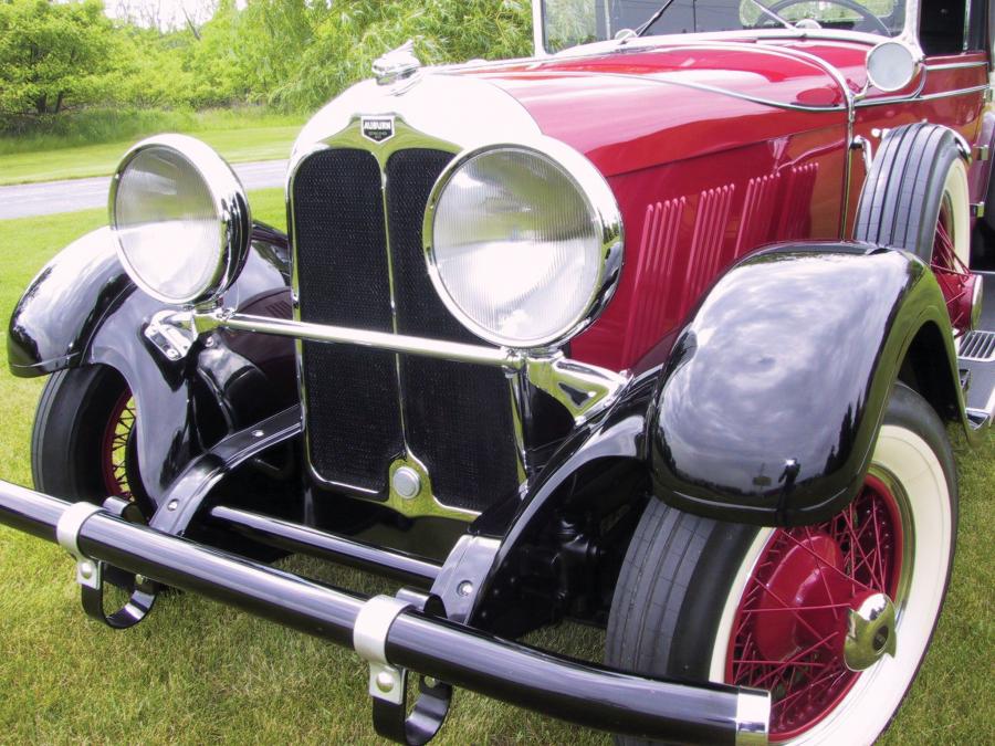 Детали экстерьера Auburn 8-125 Cabriolet 1930 года  (фото 6 из 11)